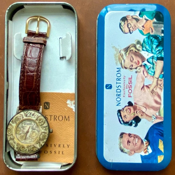 RARE 1995 SEA SHELLS FOSSIL WATCH BW-6709 - Picture 6 of 7